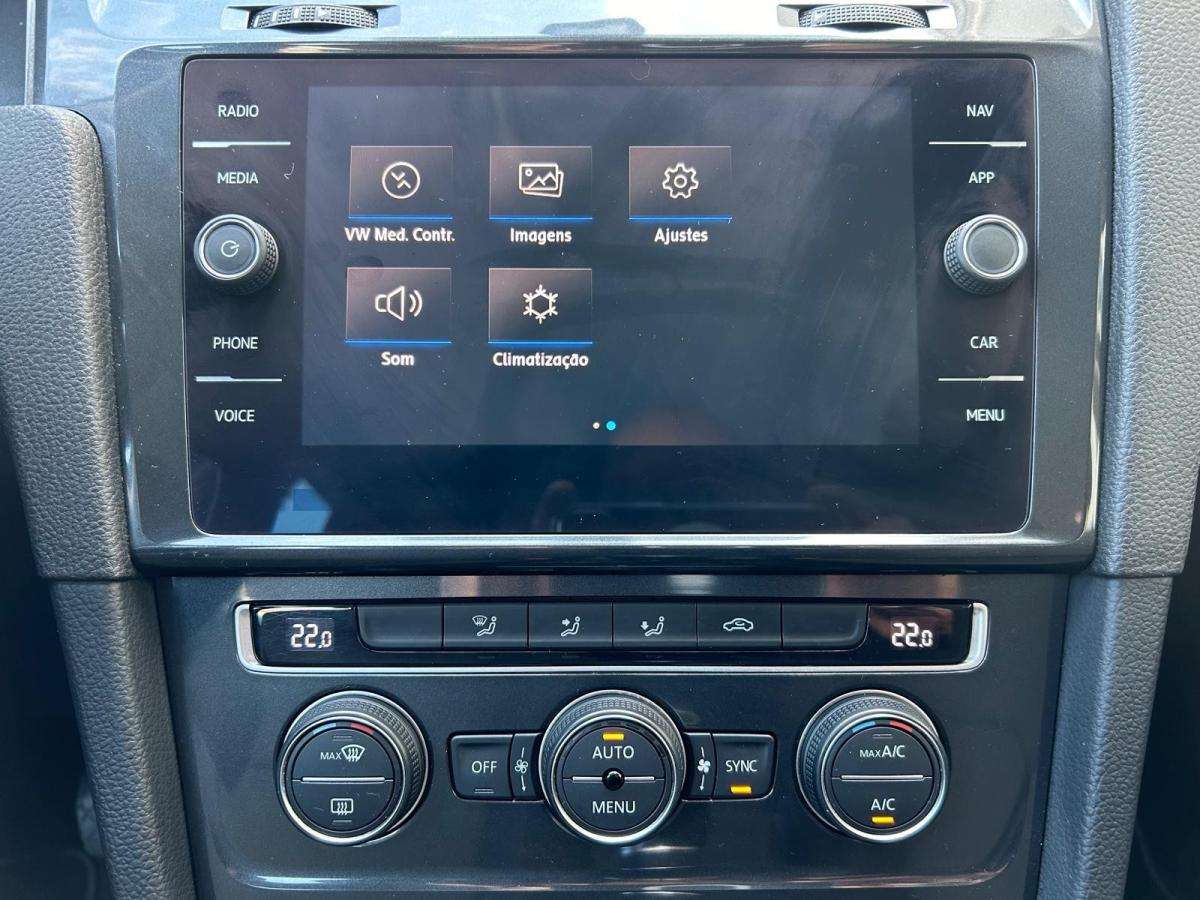 volkswagen-golf-variant-2020-diesel-1598cc