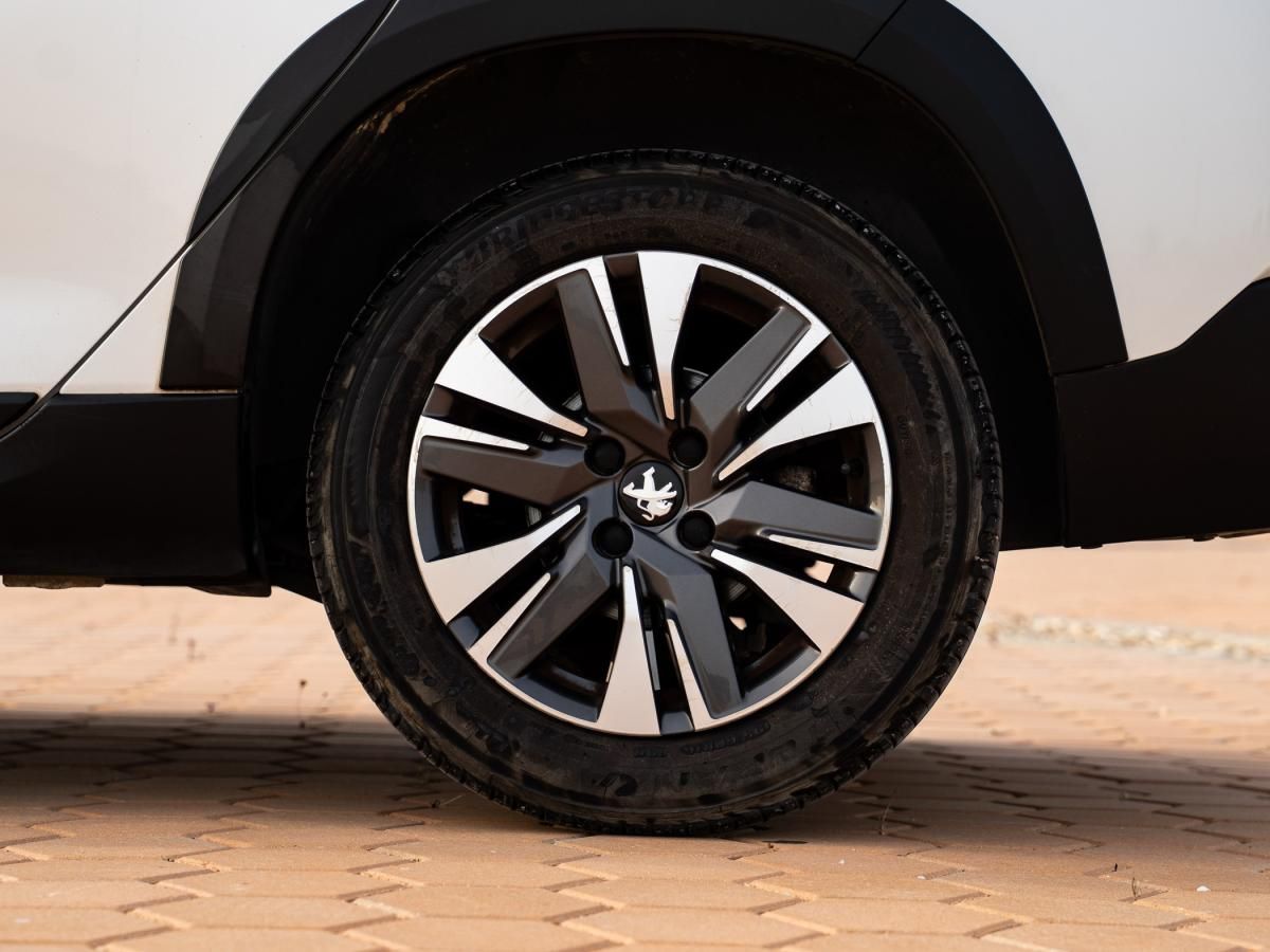 peugeot-2008-2017-gasolina-1199cc