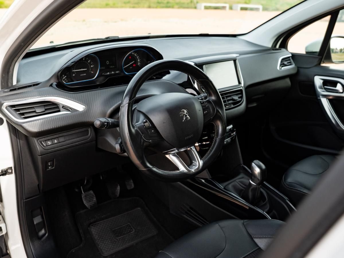peugeot-2008-2017-gasolina-1199cc