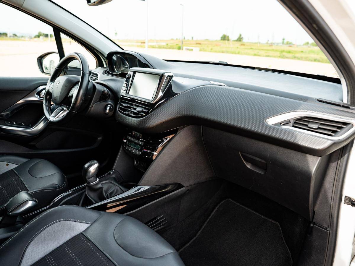 peugeot-2008-2017-gasolina-1199cc