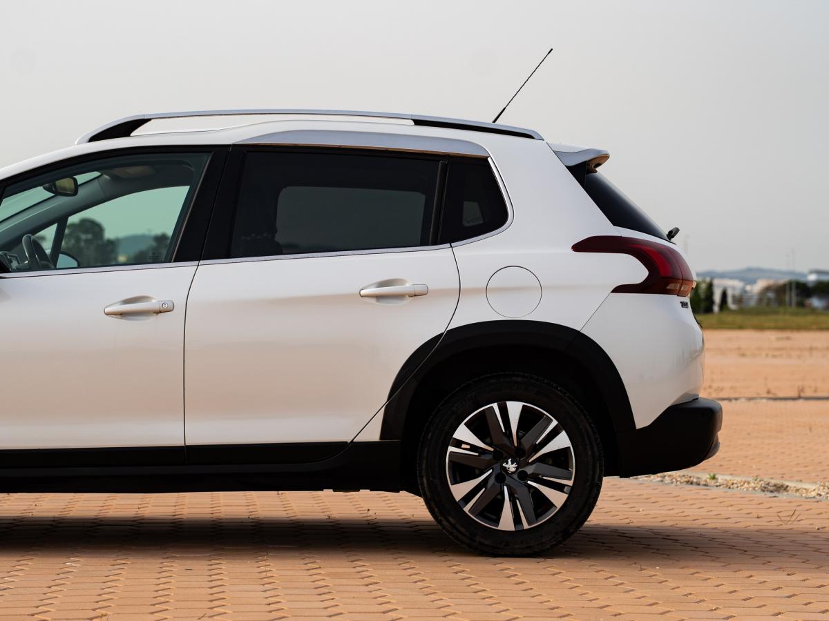peugeot-2008-2017-gasolina-1199cc