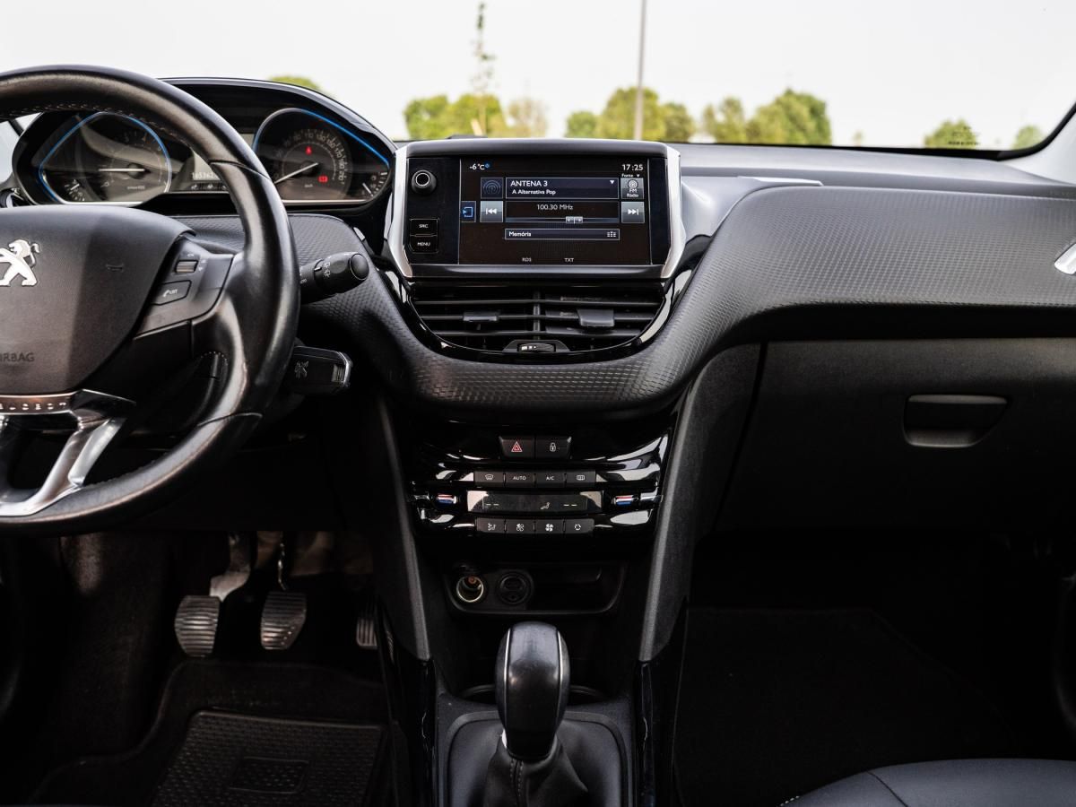 peugeot-2008-2017-gasolina-1199cc