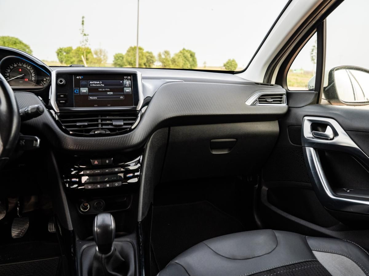 peugeot-2008-2017-gasolina-1199cc
