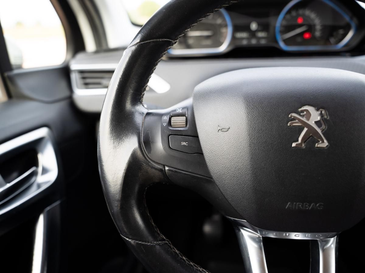 peugeot-2008-2017-gasolina-1199cc