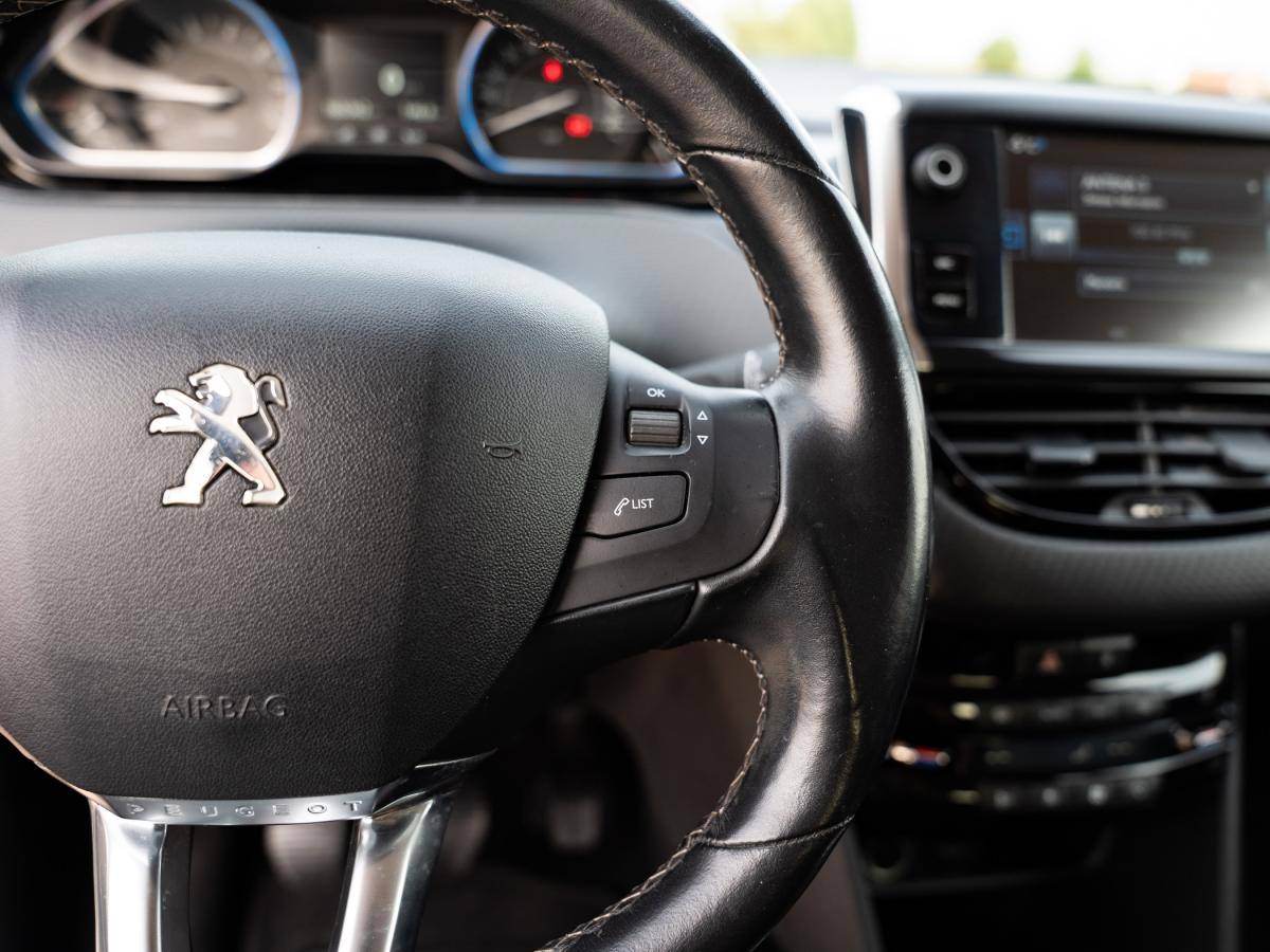 peugeot-2008-2017-gasolina-1199cc