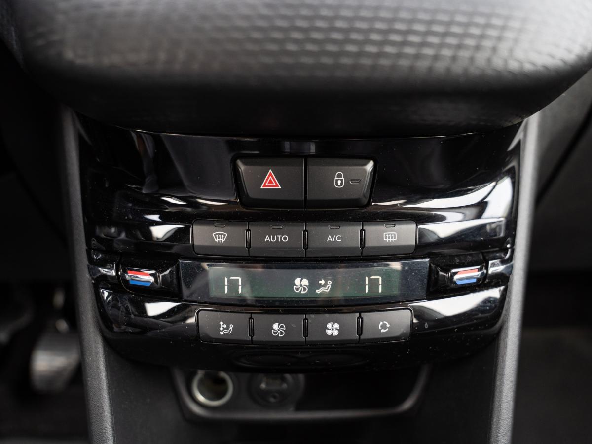 peugeot-2008-2017-gasolina-1199cc