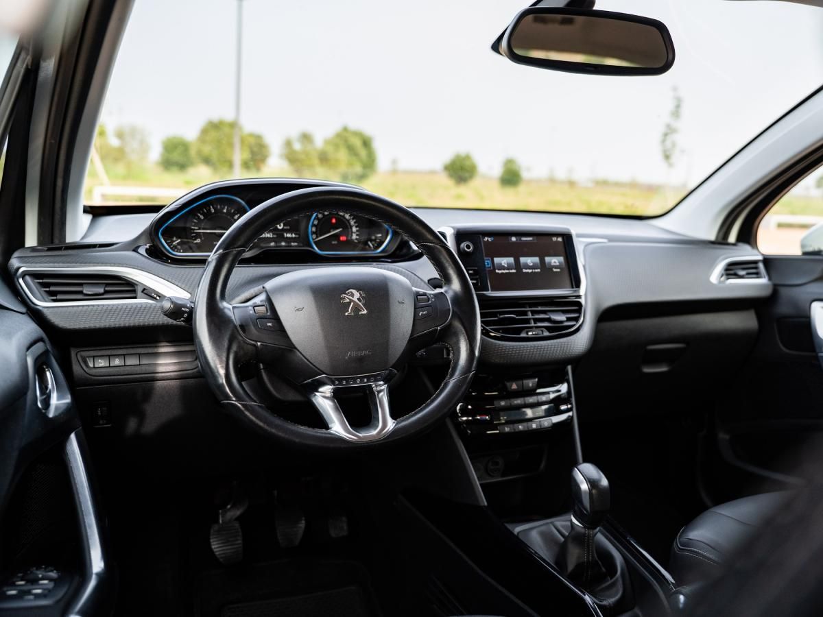 peugeot-2008-2017-gasolina-1199cc