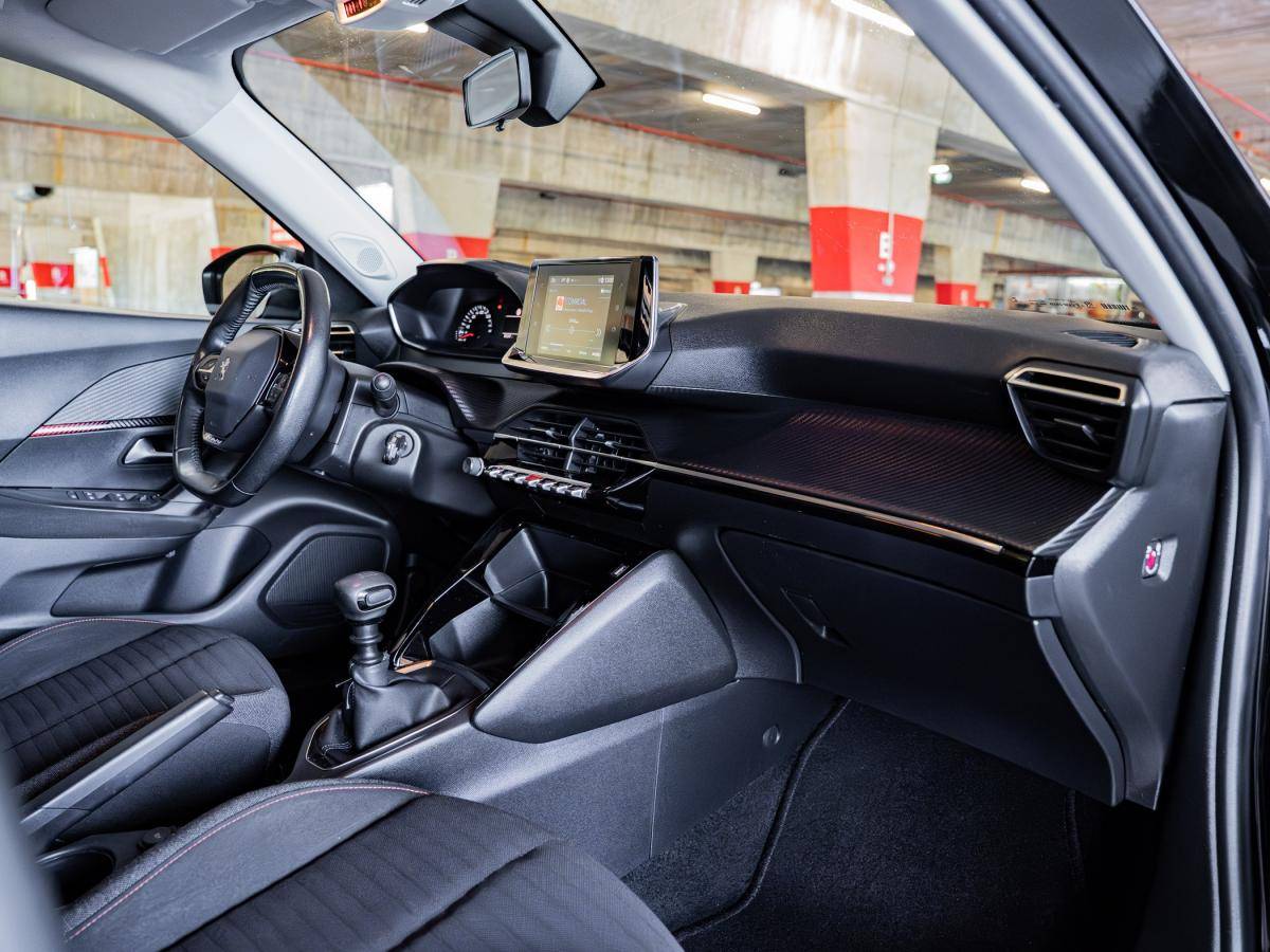 peugeot-2008-2020-gasolina-1199cc