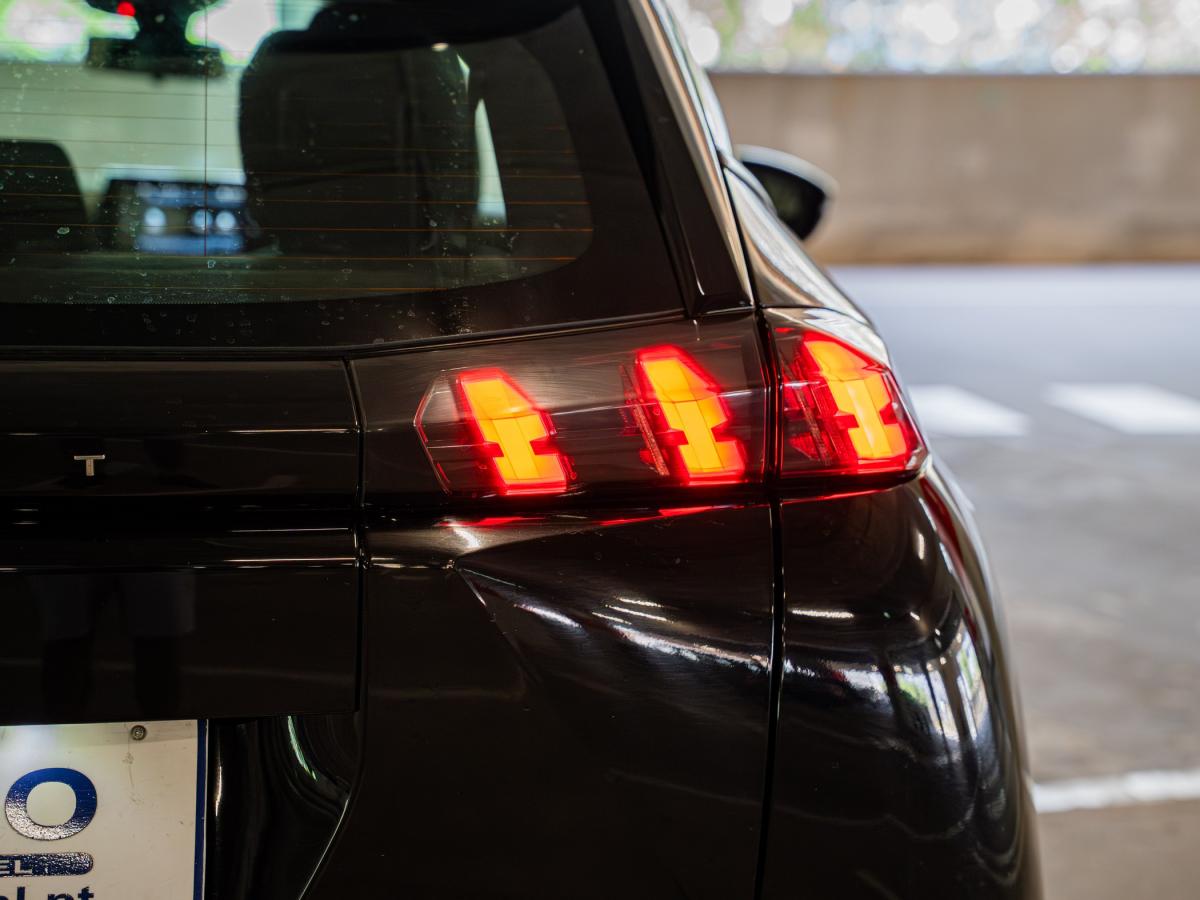 peugeot-2008-2020-gasolina-1199cc
