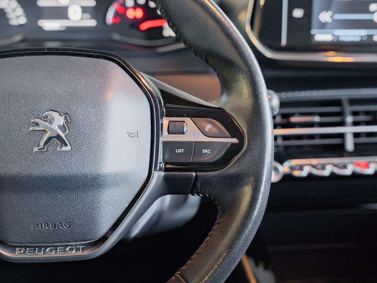 peugeot-2008-2020-gasolina-1199cc