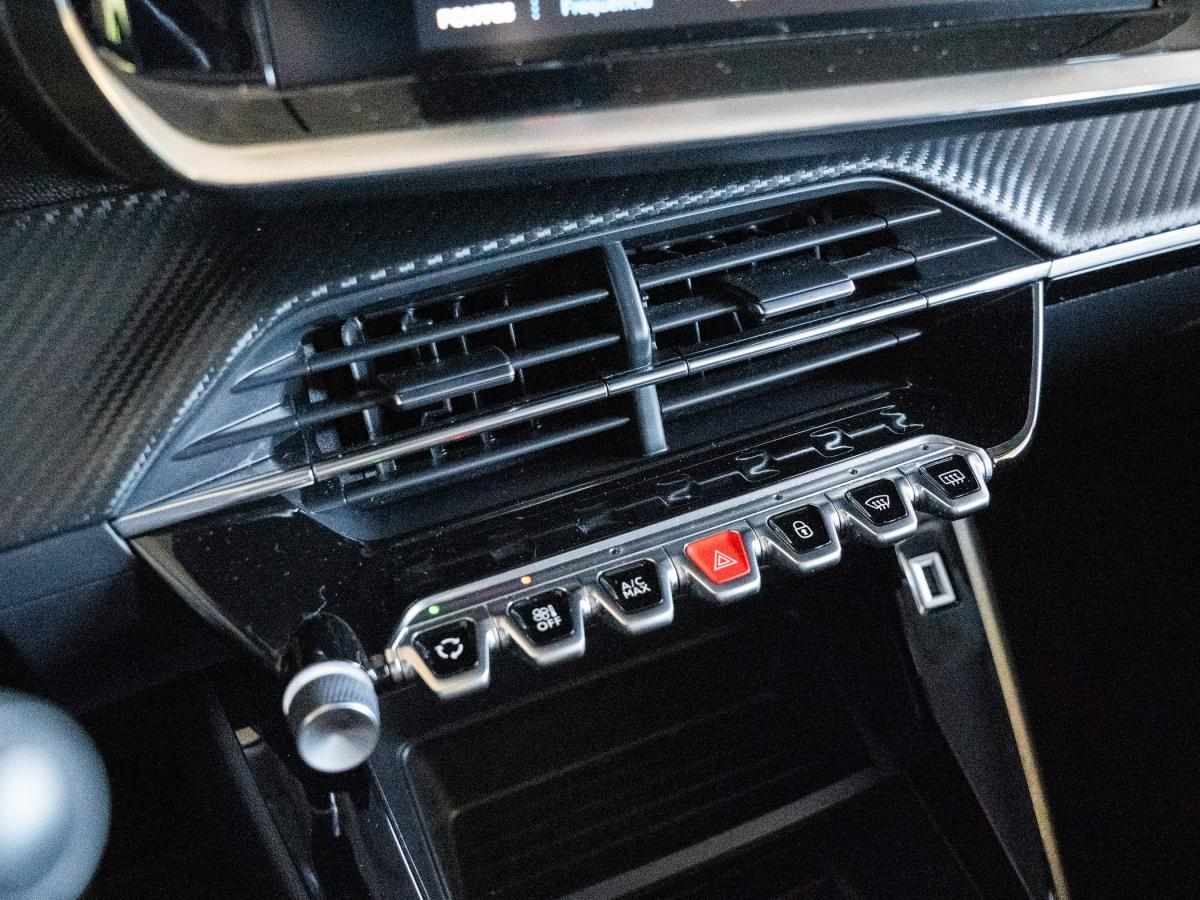 peugeot-2008-2020-gasolina-1199cc