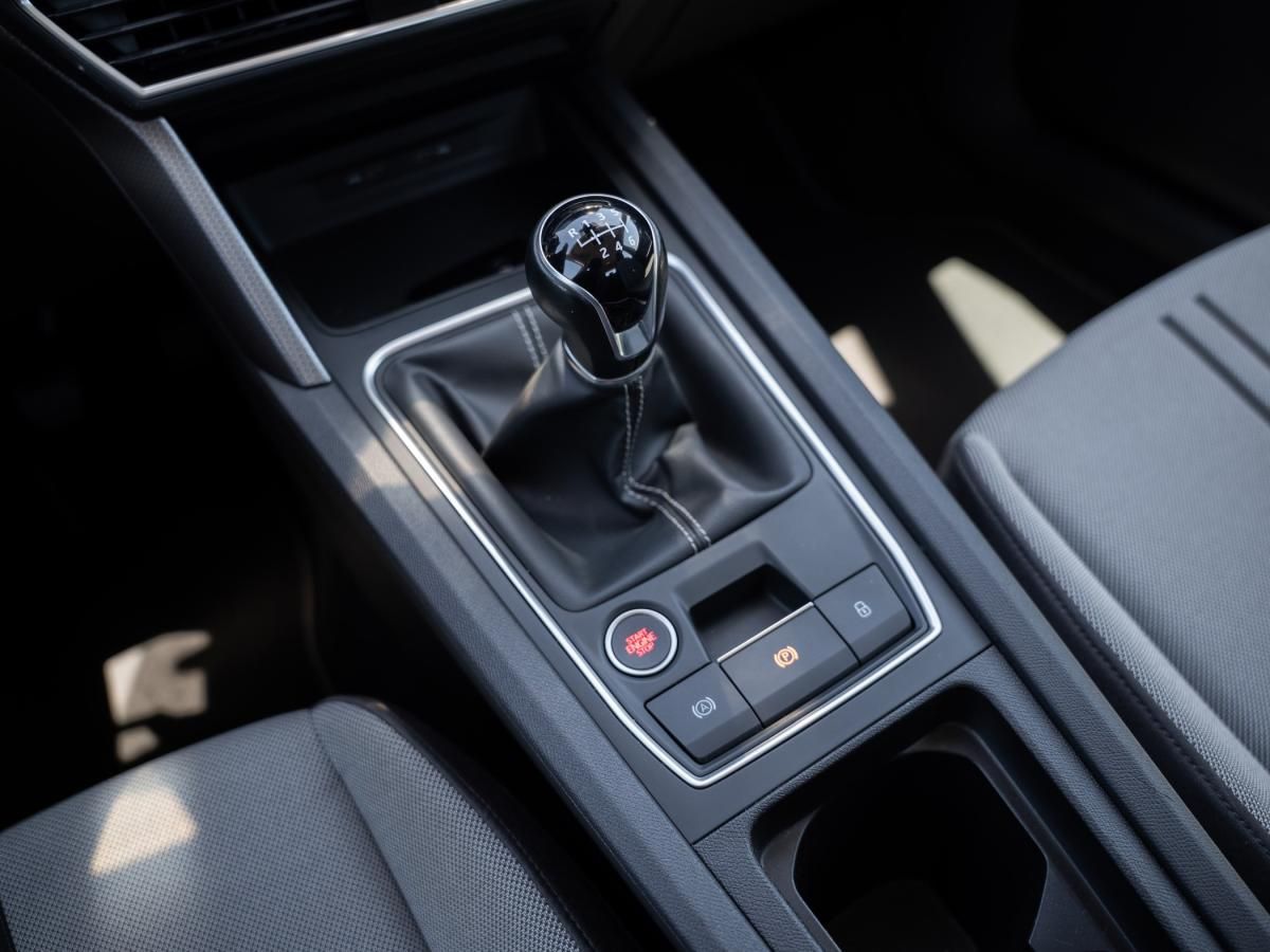 seat-leon-2021-gasolina-999cc