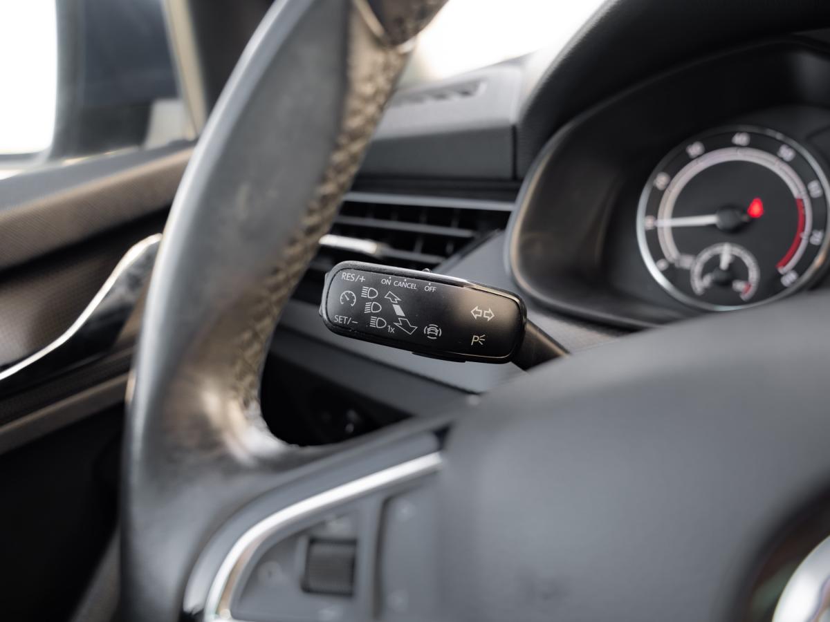 skoda-kamiq-2021-gasolina-999cc