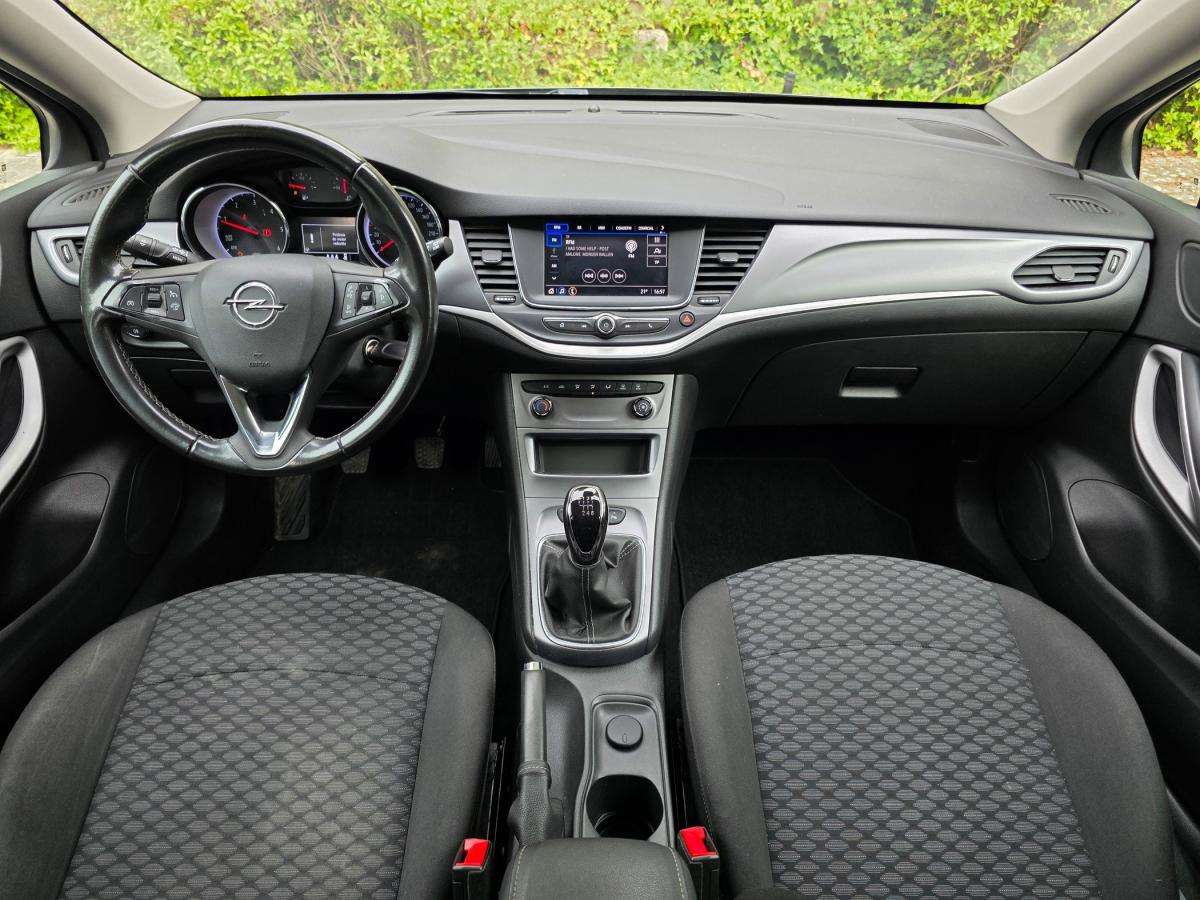 opel-astra-2021-diesel-1496cc