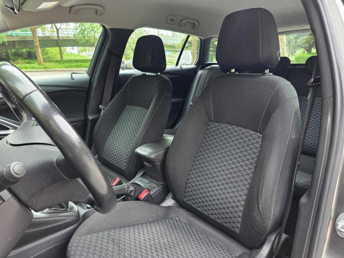 opel-astra-2021-diesel-1496cc