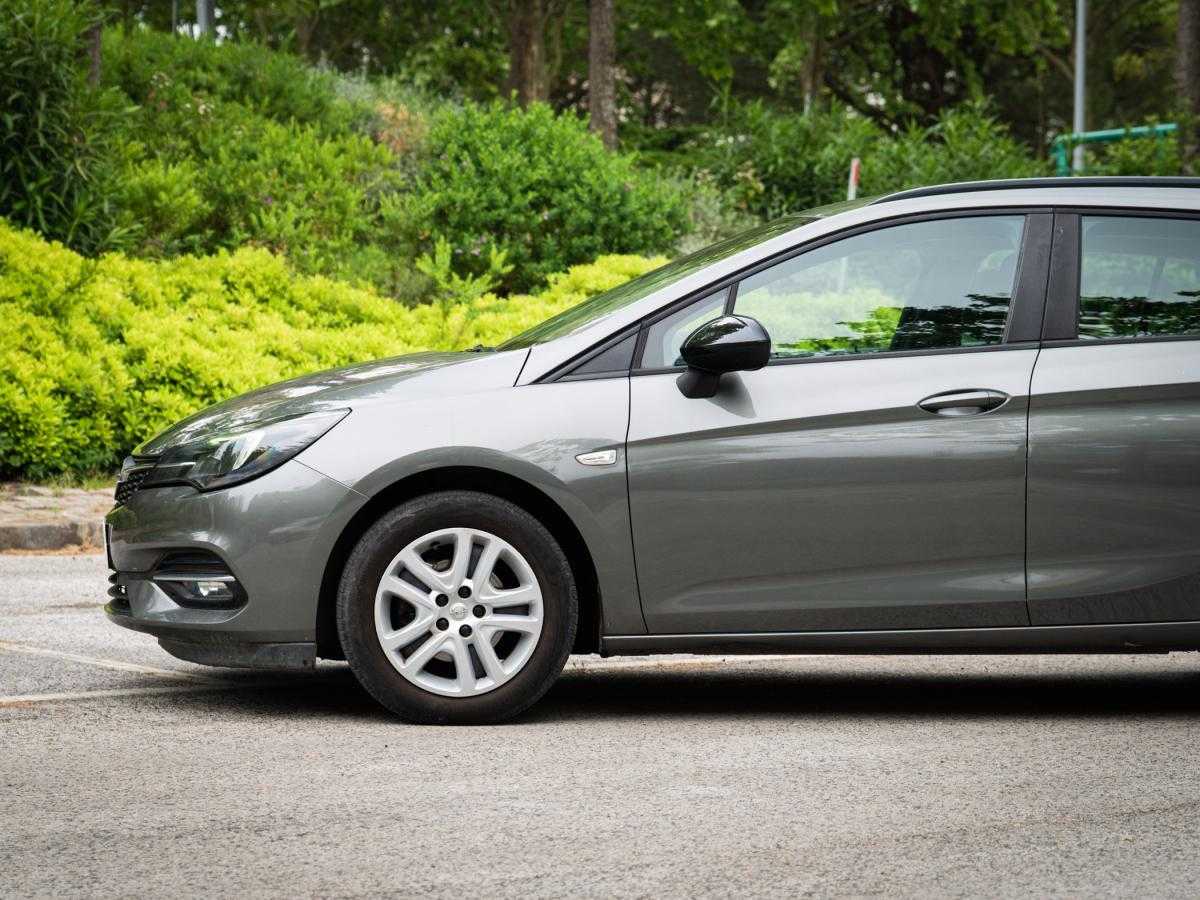 opel-astra-2021-diesel-1496cc