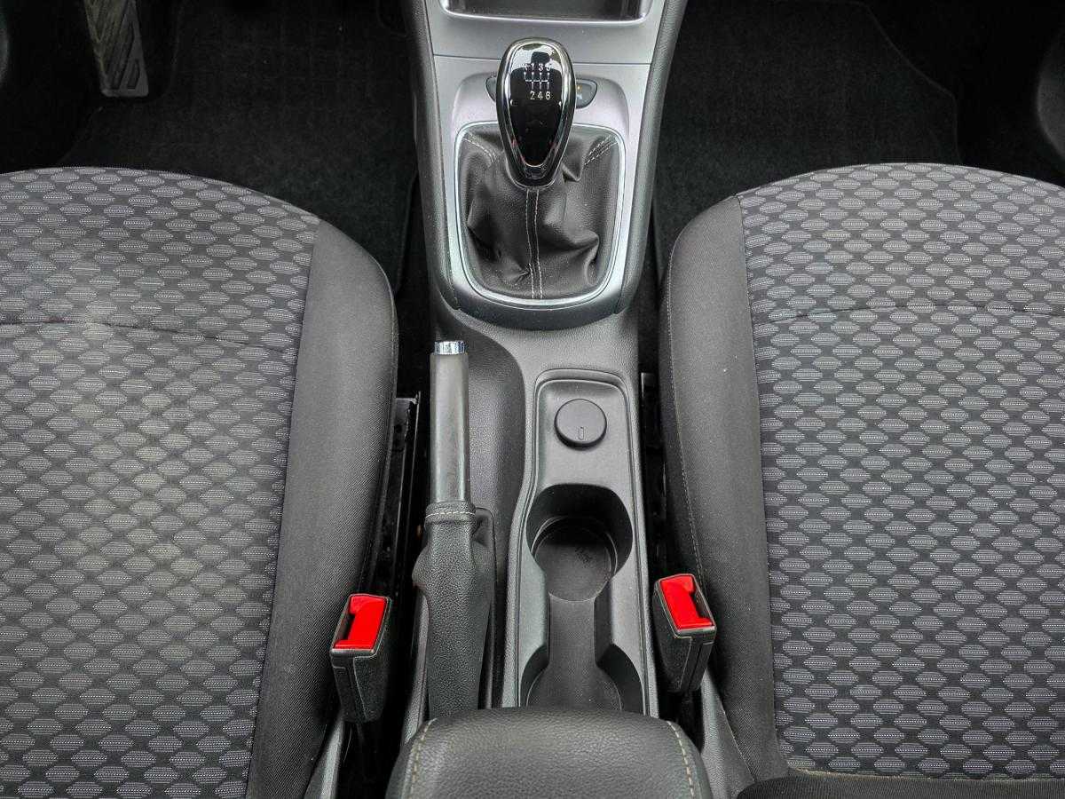 opel-astra-2021-diesel-1496cc