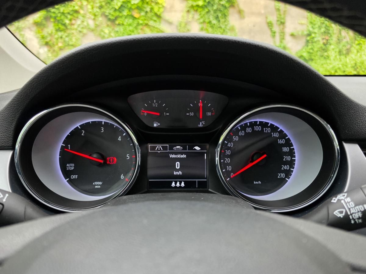 opel-astra-2021-diesel-1496cc