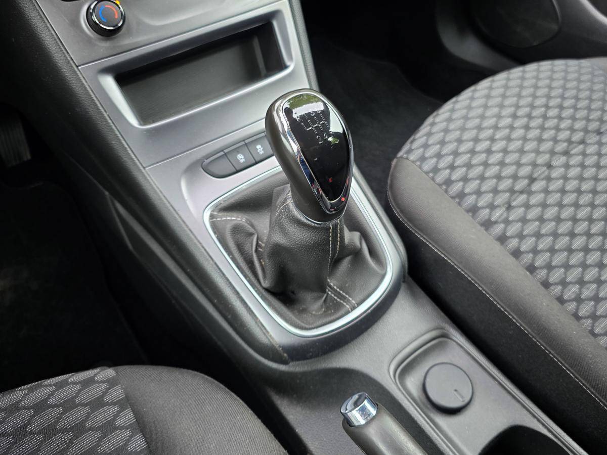 opel-astra-2021-diesel-1496cc