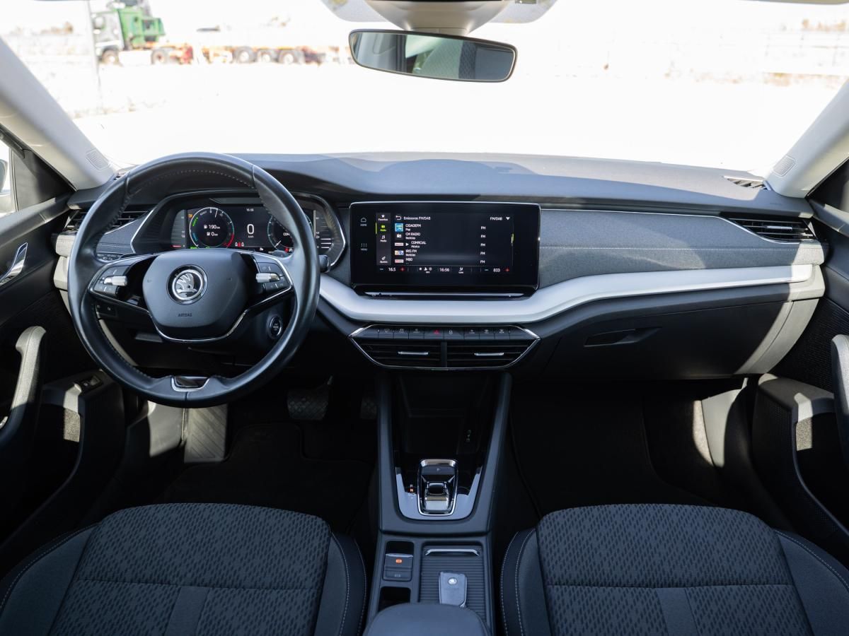 skoda-octavia-break-2021-hibrido-a-gasolina-1395cc