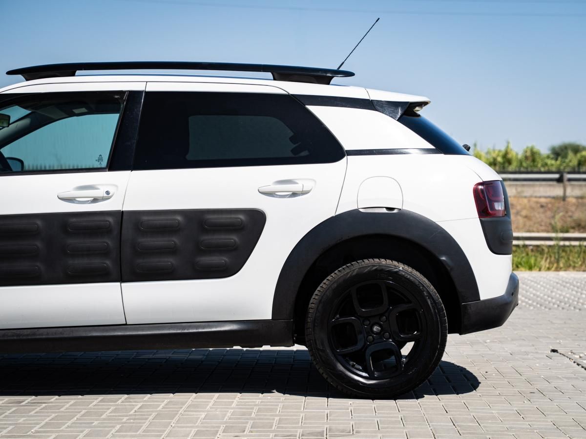 citroen-c4-cactus-2018-diesel-1560cc