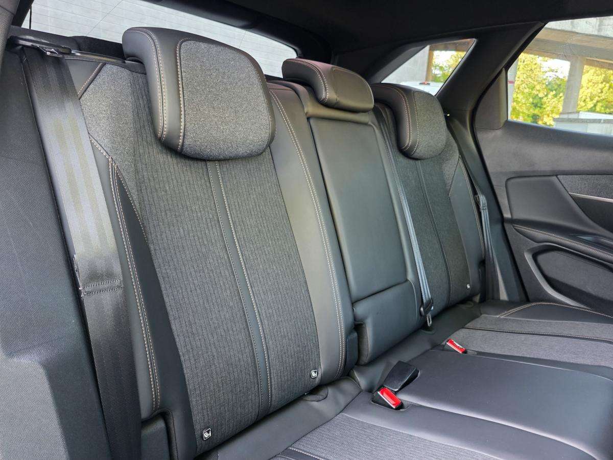 peugeot-3008-2018-diesel-1499cc