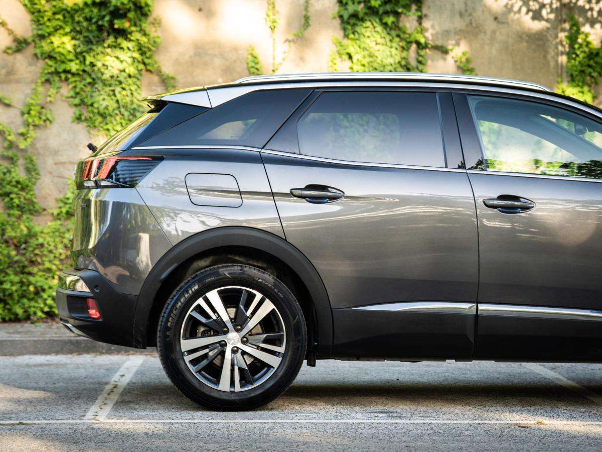 peugeot-3008-2018-diesel-1499cc