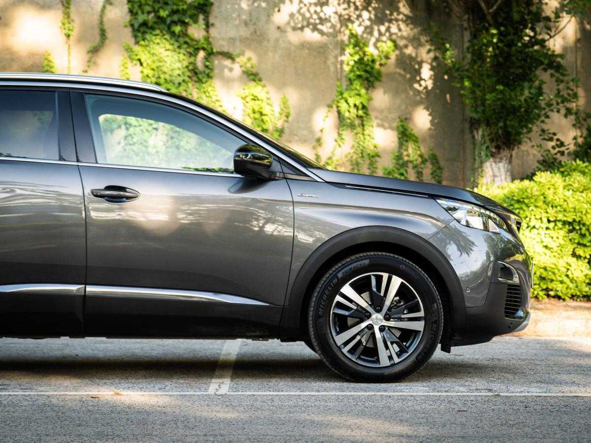peugeot-3008-2018-diesel-1499cc
