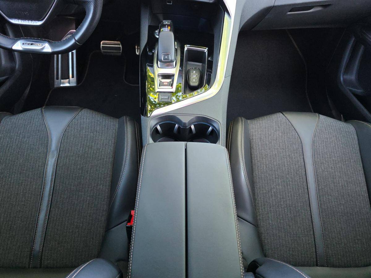 peugeot-3008-2018-diesel-1499cc