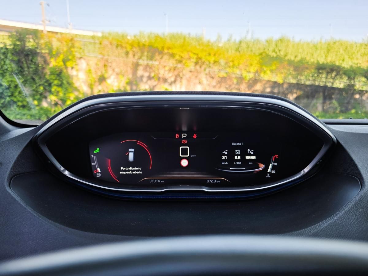 peugeot-3008-2018-diesel-1499cc