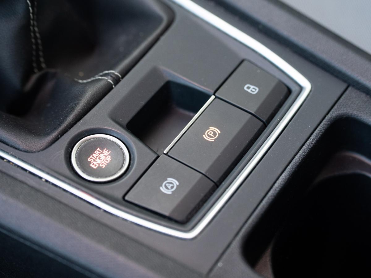 seat-leon-2021-diesel-1968cc