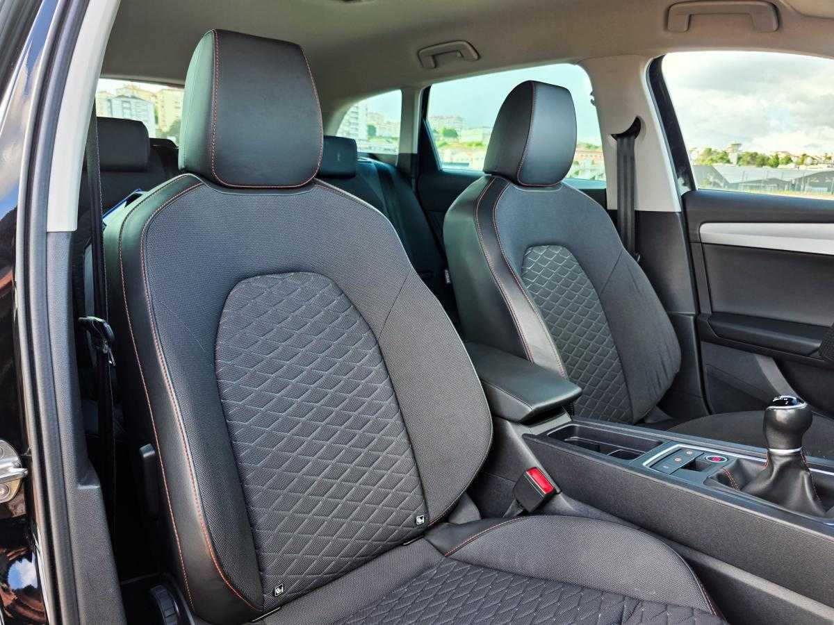 seat-leon-st-2023-gasolina-999cc