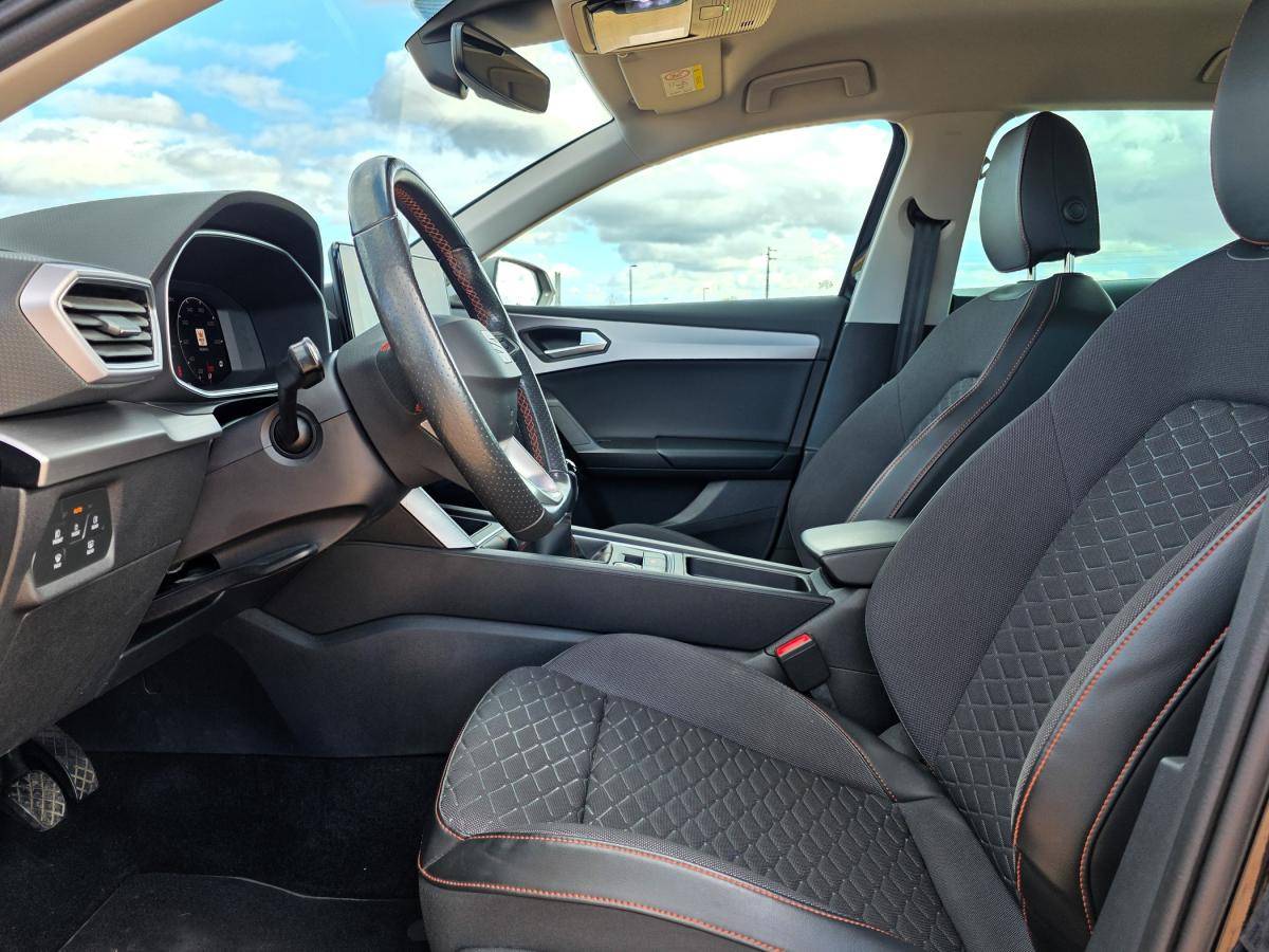 seat-leon-st-2023-gasolina-999cc