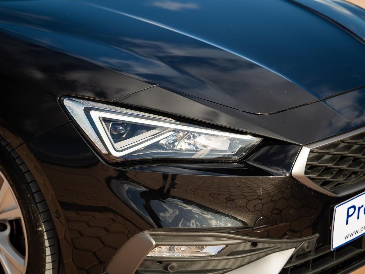 seat-leon-st-2023-gasolina-999cc