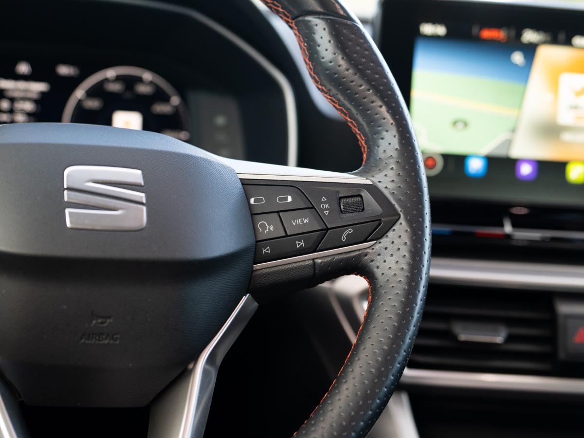 seat-leon-st-2023-gasolina-999cc