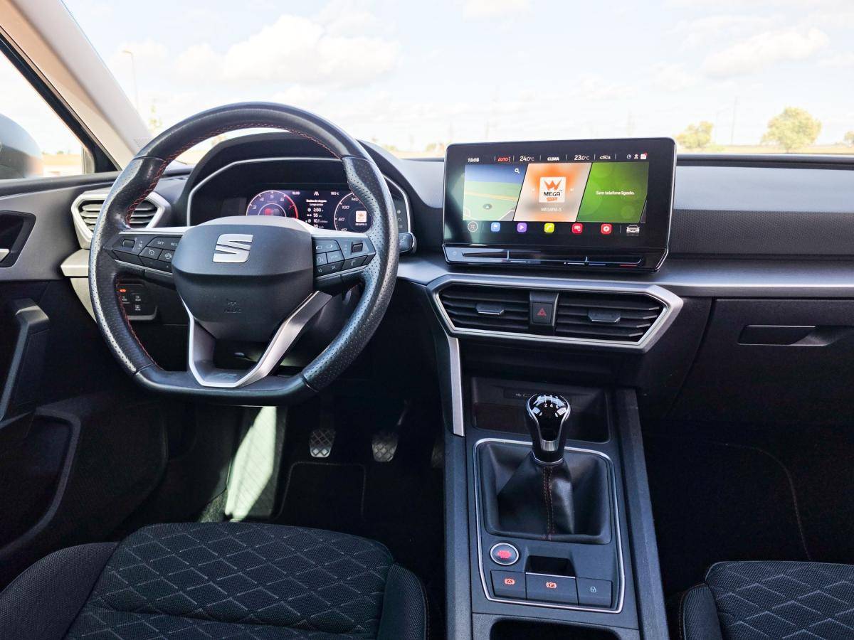 seat-leon-st-2023-gasolina-999cc