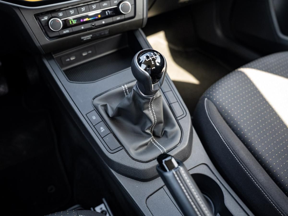 seat-ibiza-2023-gasolina-999cc