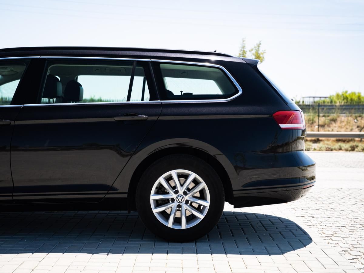 volkswagen-passat-variant-2017-diesel-1968cc