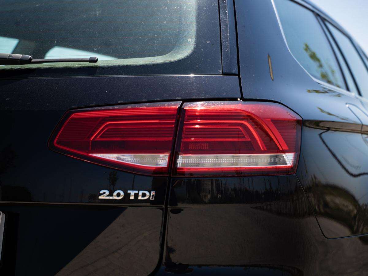 volkswagen-passat-variant-2017-diesel-1968cc