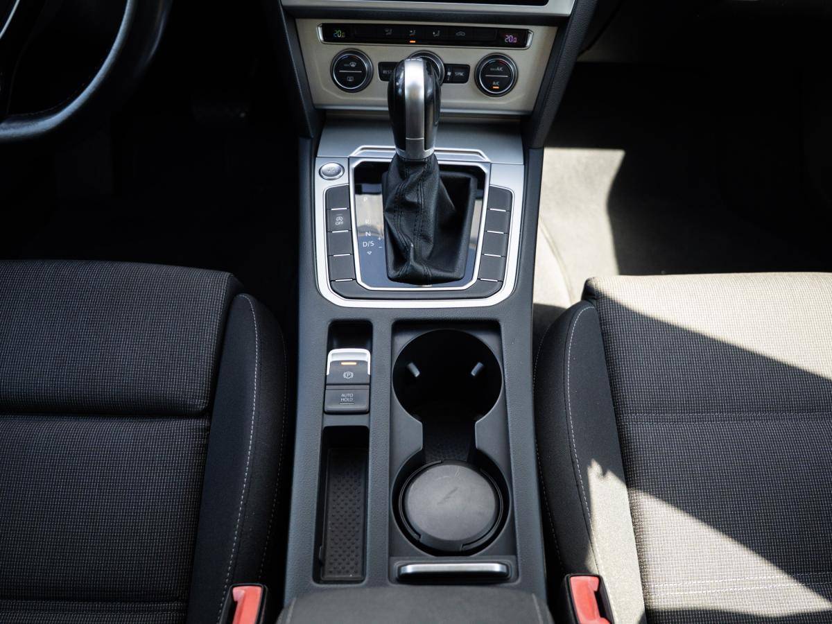 volkswagen-passat-variant-2017-diesel-1968cc