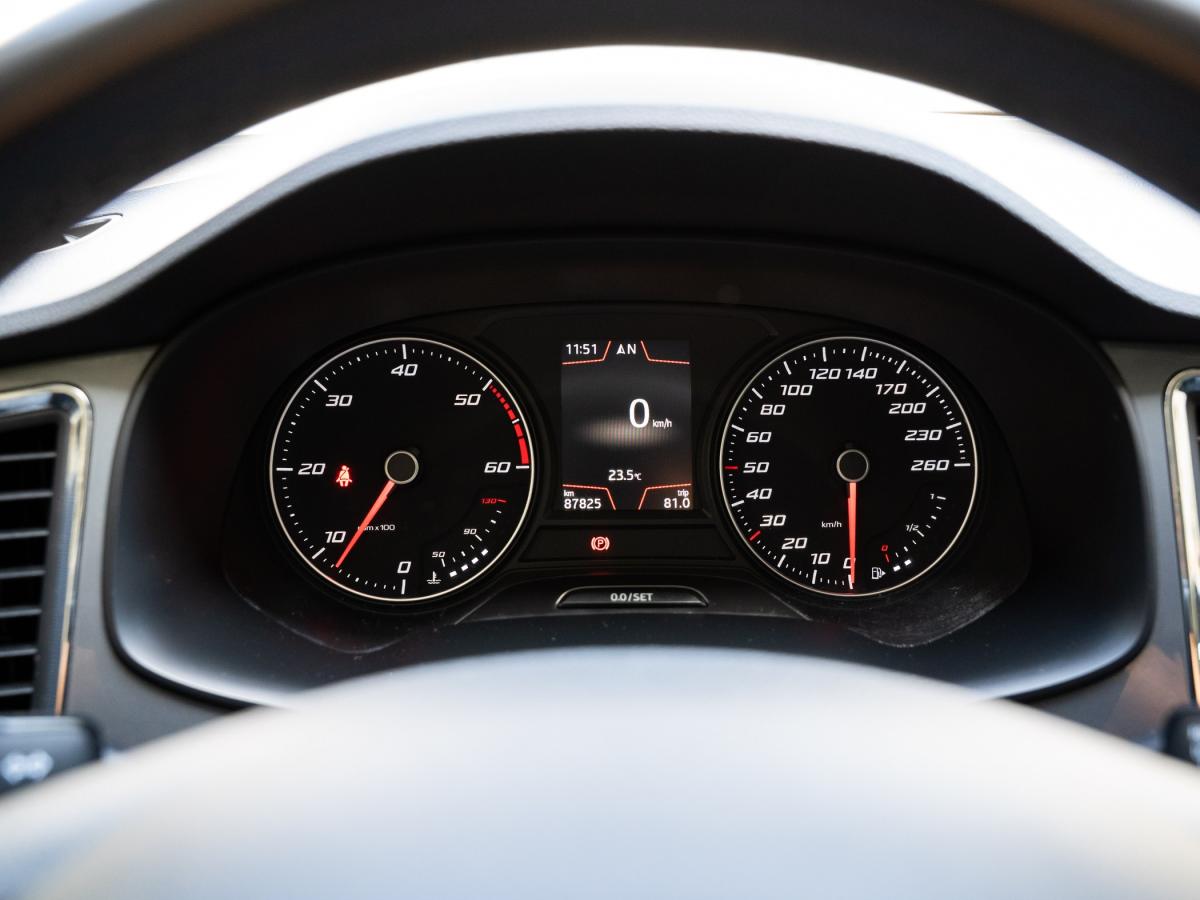 seat-ateca-2019-diesel-1598cc