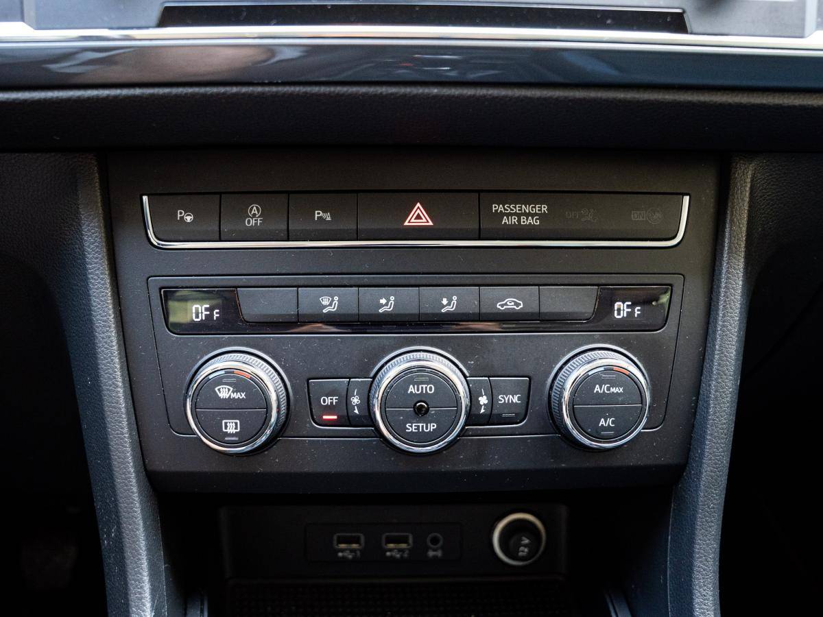 seat-ateca-2019-diesel-1598cc