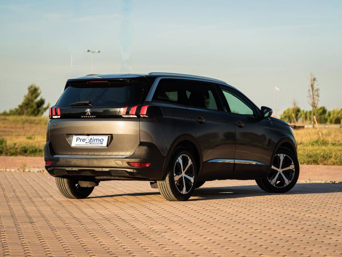 peugeot-5008-2019-diesel-1499cc