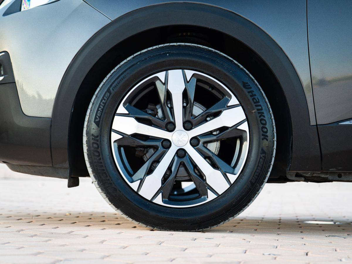peugeot-5008-2019-diesel-1499cc
