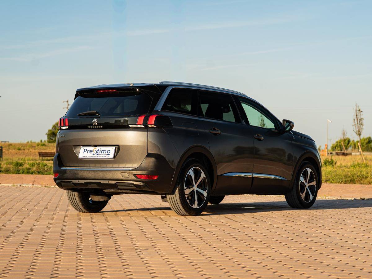 peugeot-5008-2019-diesel-1499cc
