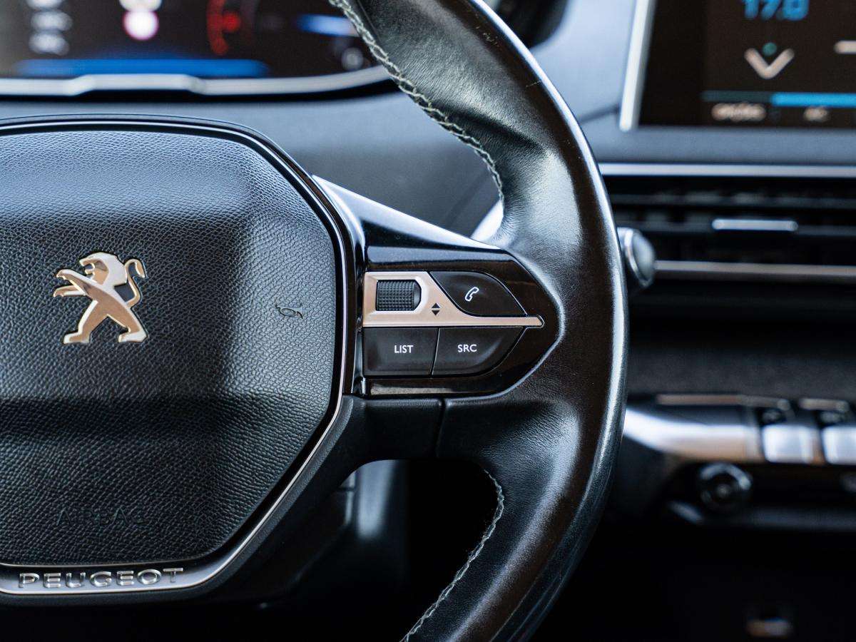 peugeot-5008-2019-diesel-1499cc