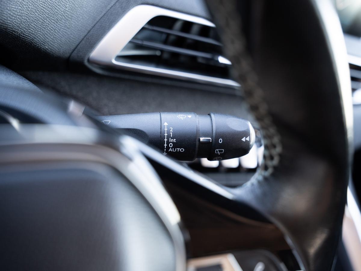 peugeot-5008-2019-diesel-1499cc