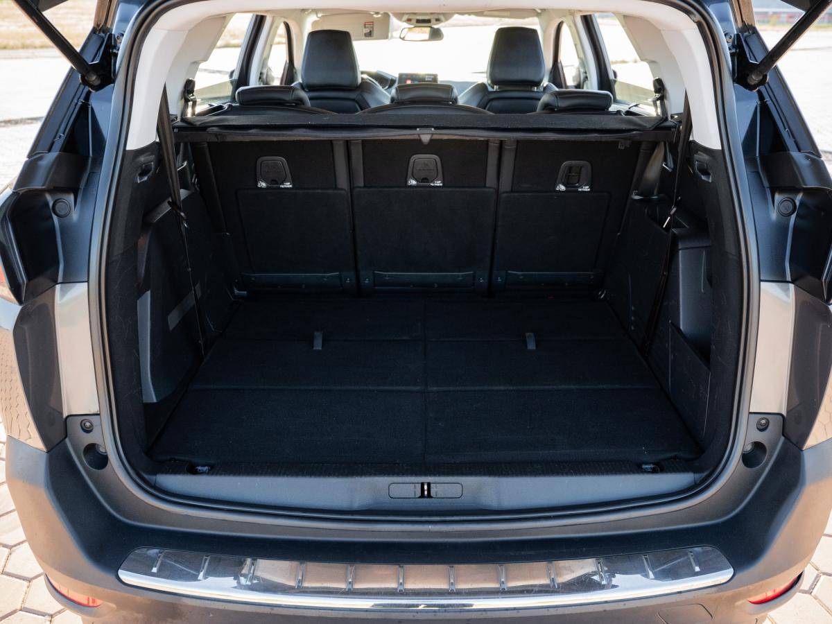peugeot-5008-2019-diesel-1499cc
