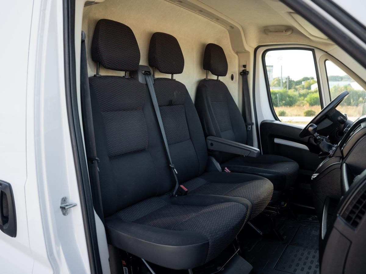 peugeot-boxer-2022-diesel-2179cc