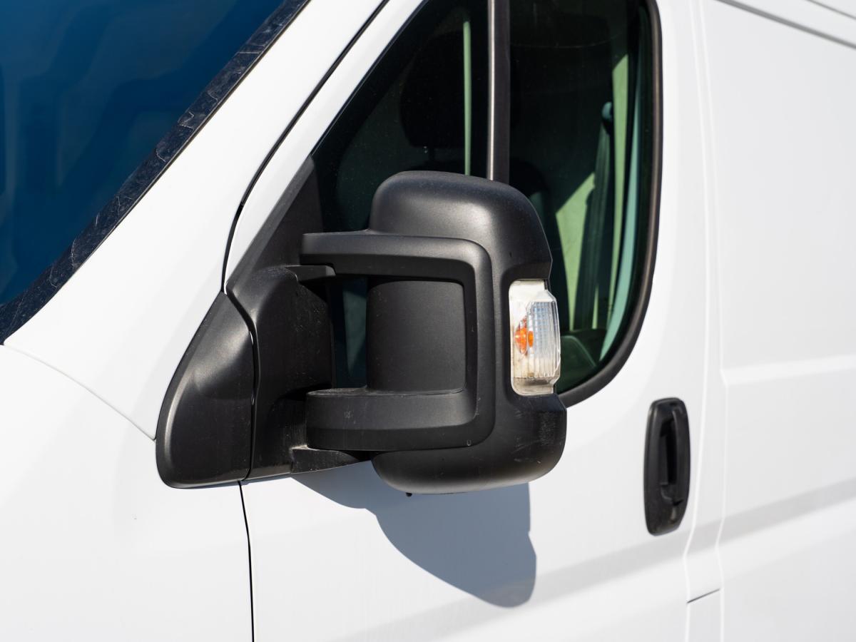 peugeot-boxer-2022-diesel-2179cc